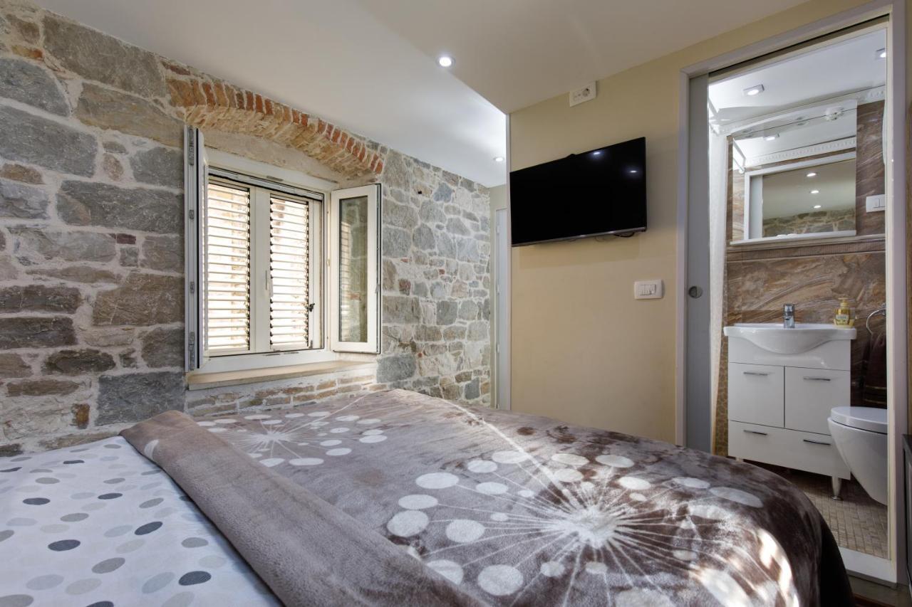 Pensionat Luxury And Authentic In Old Town Split